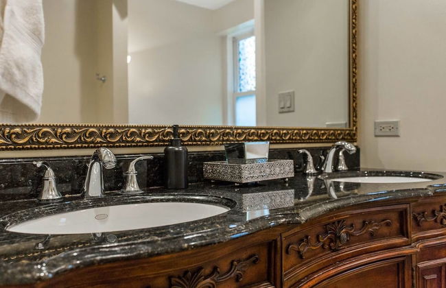 Safe Spacious Mansion Indowntown - Foto 31