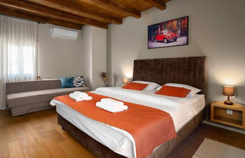 Mediterrane Steinvilla mit Privatpool, Whirlpool, Darts, Billard, Tischtennis, Gym - Foto 33