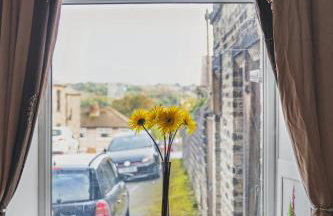 Contractors & Pets Welcome - Sleeps 1-4, less than 1 mile from M606, Ideal for Longer Stays - Foto 14