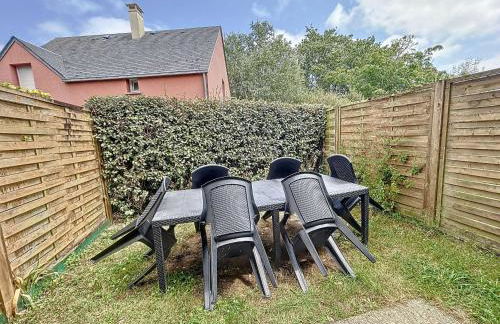 Charmante maison à 150m de la plage, 2 chambres, jardinet, proche Jullouville et St Pair-sur-Mer - FR-1-361-33 - Photo 6