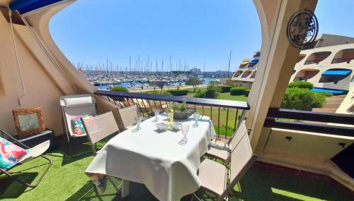 Port Horizon - T3 terrasse vue port climatisé piscine WIFI résidence Escale Port - Foto 2