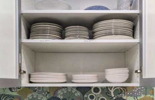 Bright & Stylish 4BR Spot - Close to Downtown Fun - Foto 51