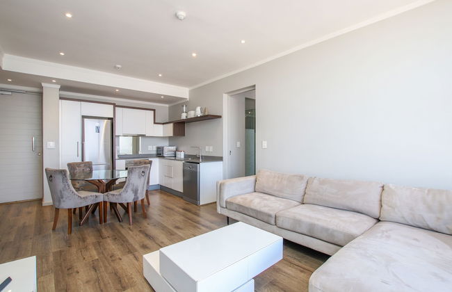 Sandton Smart Apartment Eleven - Photo 21