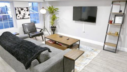 Federalist Style Rowhouse sleeps 4 with parking - Foto 5