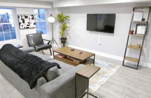 Federalist Style Rowhouse sleeps 4 with parking - Foto 5