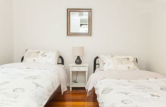 Eltham Retreat - Photo 4