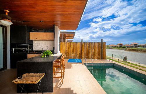 Bz14 Casa con piscina y muelle para motos de agua en el canal! - Foto 2