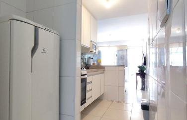 Apto 5E - 2 Quartos com Ar Condicionado, 2 Banheiros, 1 vaga e Internet - Frente ao Mar - Foto 18