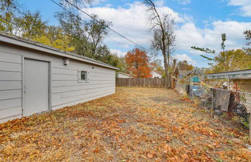 2 Mi to Dtwn Salina Home with Deck and Yard - Foto 21