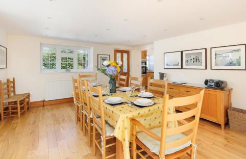 Rookley Farm Lodge Charming Manor Pool House with Heated Pool, Tennis Court & Gardens - Isle of Wight Rural Countryside Escape - Foto 21