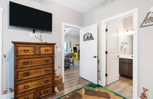 A Birds Eye Bridge View - 5 BDR with Private Hot Tub - Foto 74