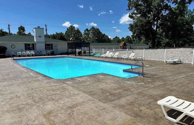 Family Lakefront Oasis Picture Perfect Retreat! - Photo 24