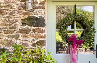 Riverside Retreat - Photo 23