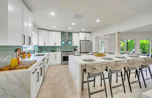180 of Waterfront Heated Pool Walk To Beach Paradise Point Key RESIDENCES - Foto 17