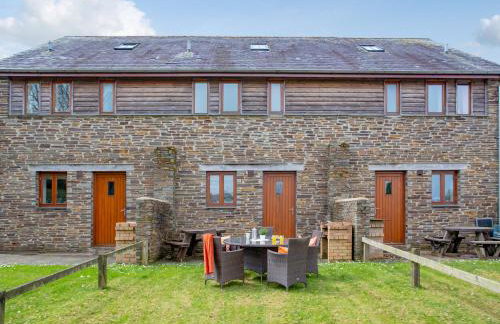 Kingfisher - Photo 1