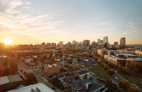 Oasis Steps From Broadway Large Patio City Views - Foto 19