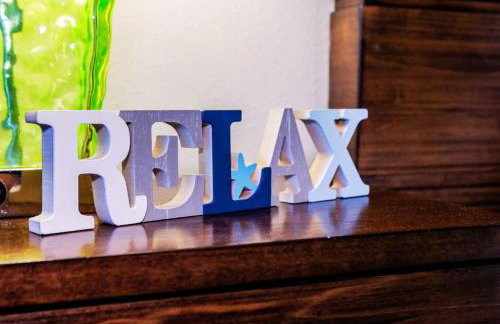 Cozy & Modern 5BR Smart Home with Yard and BBQ - Foto 24