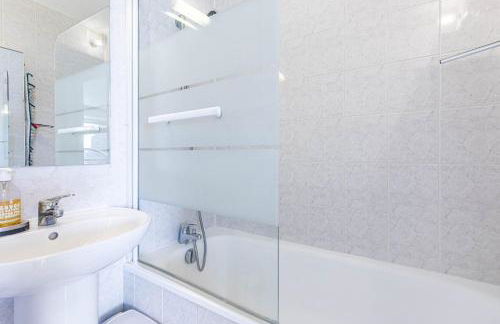 GuestReady - Tranquil city stay near Montparnasse - Foto 12