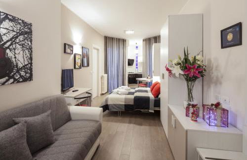 Metro Apartment - Photo 4