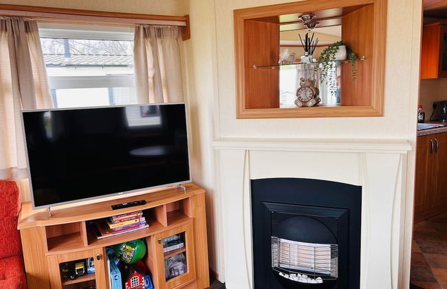 Charming Countryside Static Van With Entertainment - Foto 8