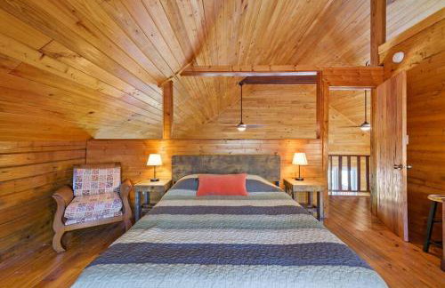 Fun fishing river cabin 23mi to beach with private dock 3BD 2BA - Foto 3