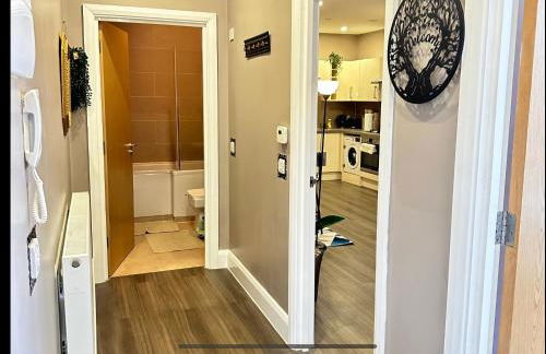 2 Bed Apartment - Sleeps 4 - Wifi - Parking - Foto 3