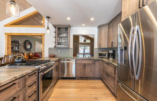 Kokanee at Tahoe Donner - Charming 3 BR - Pool Table - Fireplace - Amenity Access! - Foto 12