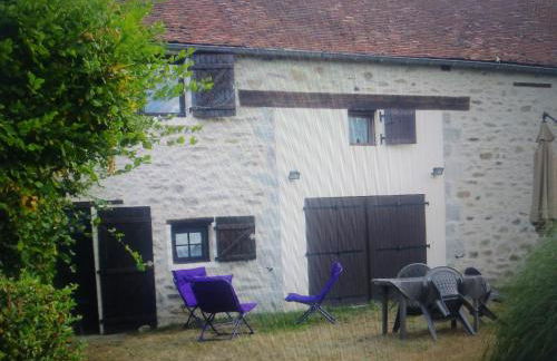 La croix des Landes gîte ou chambre d'hôte avec piscine à Chouvigny - Foto 9