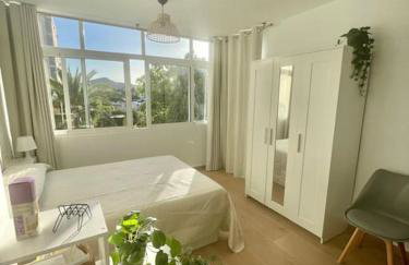 Completo Estudio con Piscina en la Playa - Foto 1