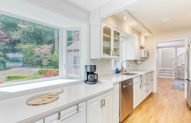 Colonial Bluff House Above the Sea by Avantstay - Foto 8