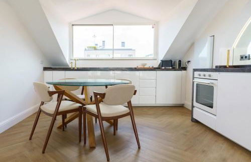 NEW! Stylish Portuguese Soul Retreat in Belém 4p - Photo 43