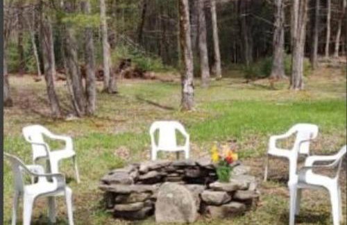 Haven Retreat in Catskills w Hot Tub & Bar Hall - Foto 40