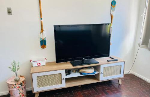 Praia do Forte com 2 Quartos, Ar condicionado, Garagem e Wifi Próximo ao Centro - Foto 12
