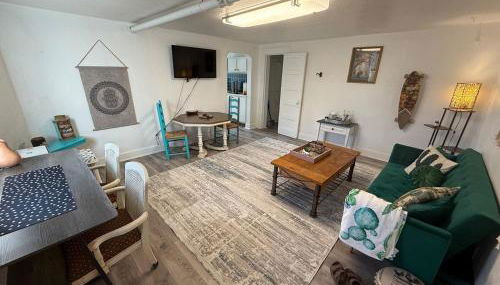 1 bedroom 1 bath Boho Basement - Foto 1