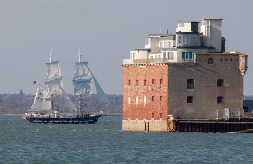 Promenade Apartment with own Beach Hut - Photo 27