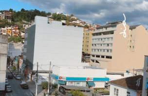 Apartamento sofisticado com garagem no centro - Foto 35