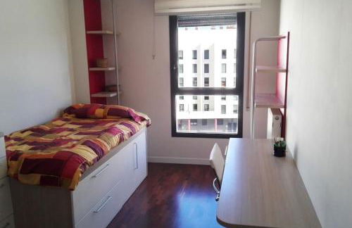 Grande, luminoso y con garage, 3 dormitorios en el camino de Santiago - Foto 15