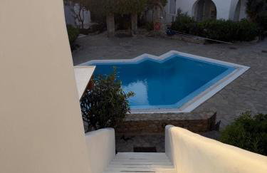 COZY CYCLADIC HOME , close to Ornos beach - Photo 10