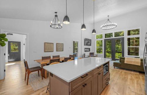 Wagon Wheel Hideaway - All season new build home near Tamarack Resort & Lake Cascade - Photo 68