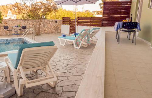 Greek Style Ground Floor Apartment & Pool - Foto 57