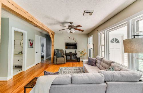 Redwing Farm Cottage - Mountain Views and Firepit! - Foto 23