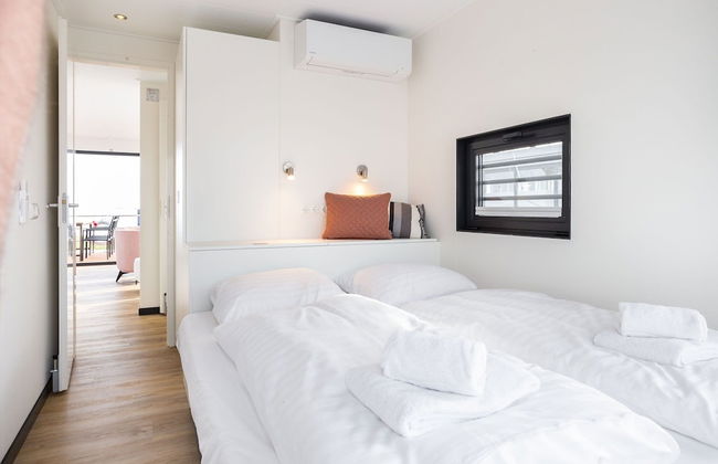 Unique Houseboat on and Around the Sneekermeer - Foto 10