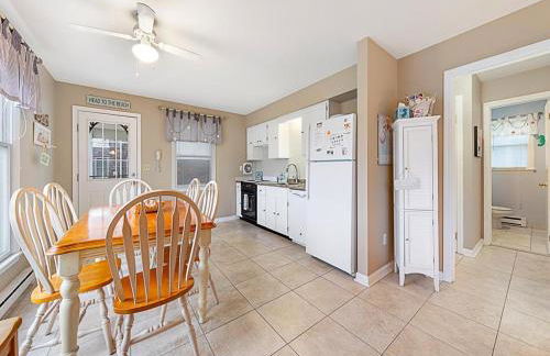 Wifi, Ourdoor Shower, Porch Ocean Side 1St Floor Duplex, A Short Walk From The Best Lbi Attractions, A Small Park, And The Beach, - Foto 9