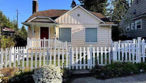 Greenlake Craftsman - Hot Tub, AC, Dog Friendly - Foto 3, Garden