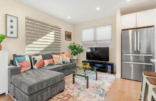 Spacious Mountain View 4 Bedroom Modern Home - Foto 1