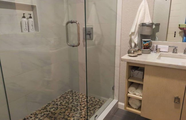 Charming Studio W/deck & Garden - Foto 6