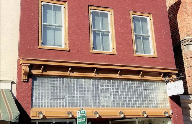 The Storefront East - Photo 1