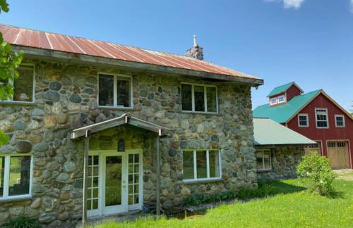 Stone House - Photo 28