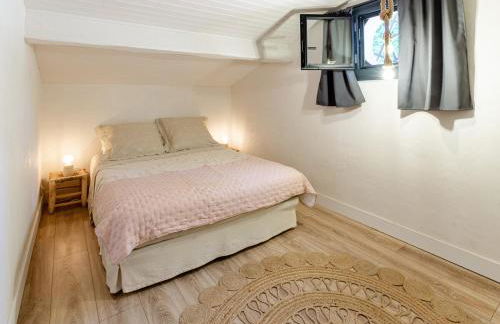 Luxury 6BR Villa with Heated Pool, Playground, Garden - Foto 22