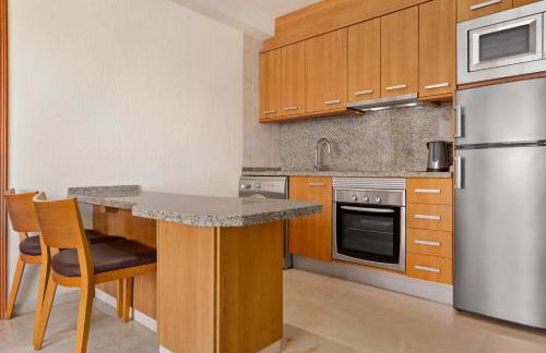 Ramada Hotel & Suites by Wyndham Costa del Sol - Foto 126